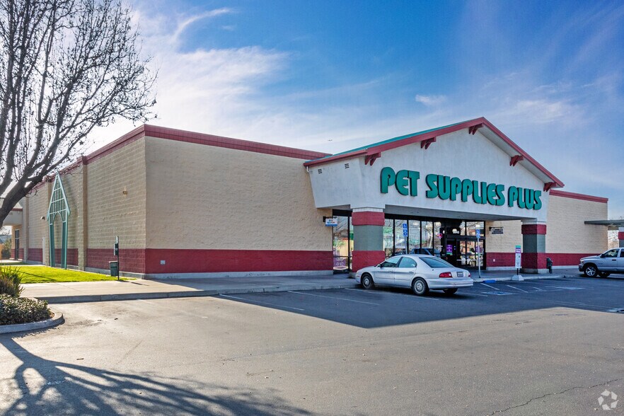 More Photos Of 2800 Countryside Dr, Turlock Unknown For Lease
