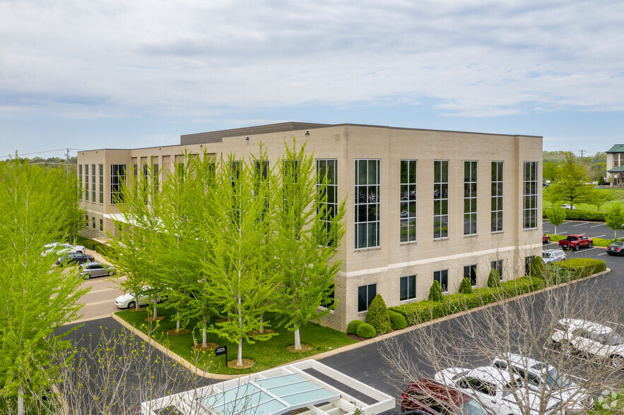 Primary Photo Of 100 Bluegrass Commons Blvd, Hendersonville Office For Lease