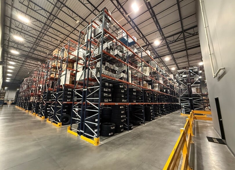 More Photos Of 526 Myatt Dr, Madison Warehouse For Lease