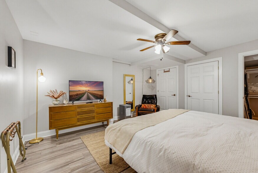 More Photos Of 2436 S Wentworth Ave, Milwaukee Apartments For Sale