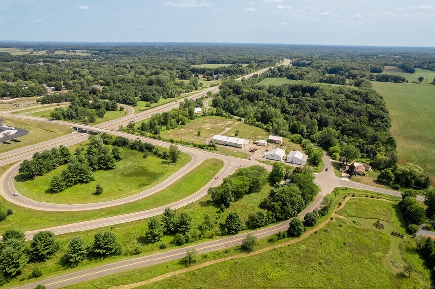 More Photos Of 2511 W Bellevue Rd, Leslie Warehouse For Sale