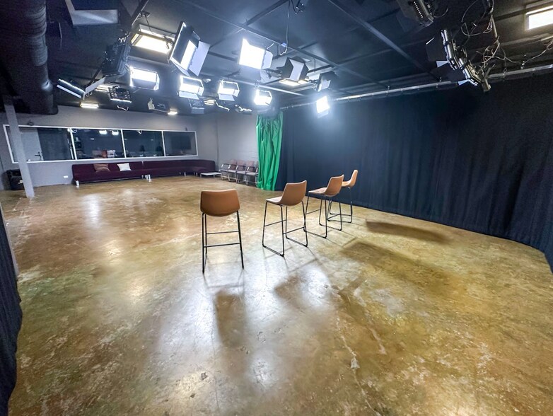 More Photos Of 1343 L St NW, Washington Loft Creative Space For Lease