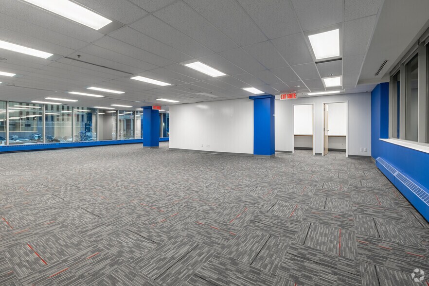 More Photos Of 100 Metcalfe St, Ottawa Office For Lease