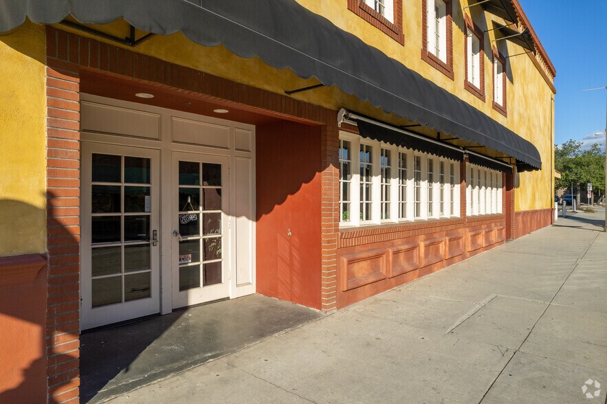 More Photos Of 534 S Myrtle Ave, Monrovia Restaurant For Lease