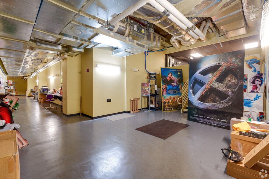 More Photos Of 15 S Court Ave, Orlando General Retail For Sale
