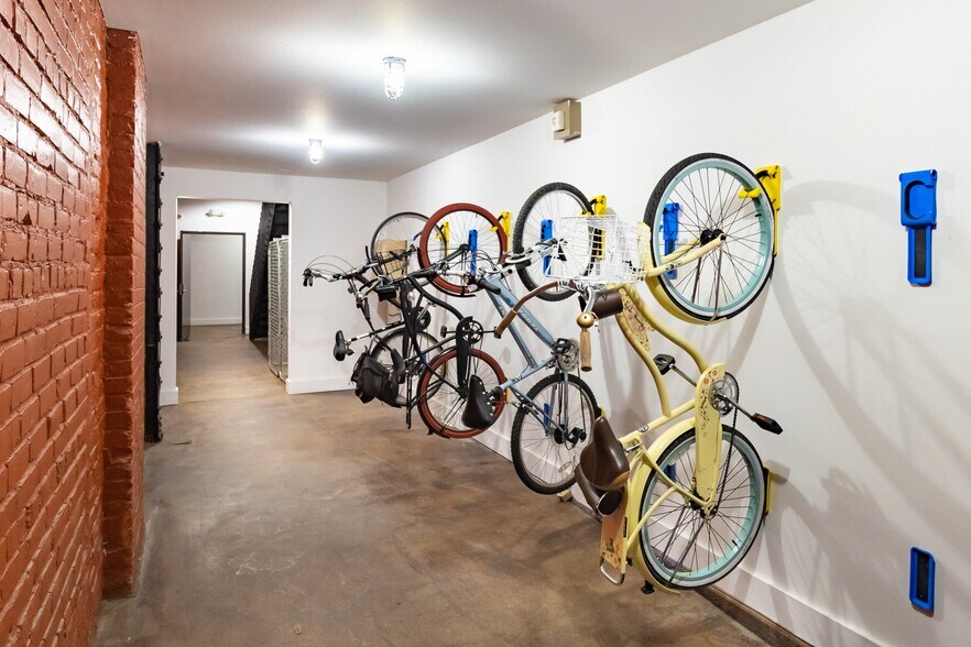 More Photos Of 1938 Franklin St, Detroit Loft Creative Space For Sale