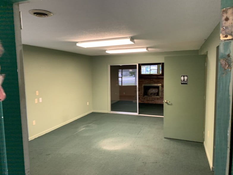 More Photos Of 7280 SW Highway 200, Ocala Office Residential For Lease