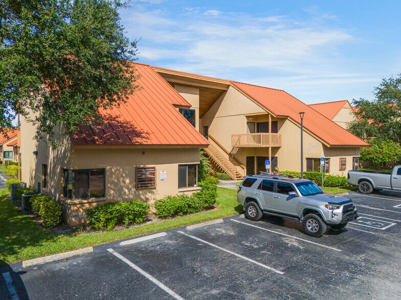 Primary Photo Of 2831 Ringling Blvd, Sarasota Medical For Sale