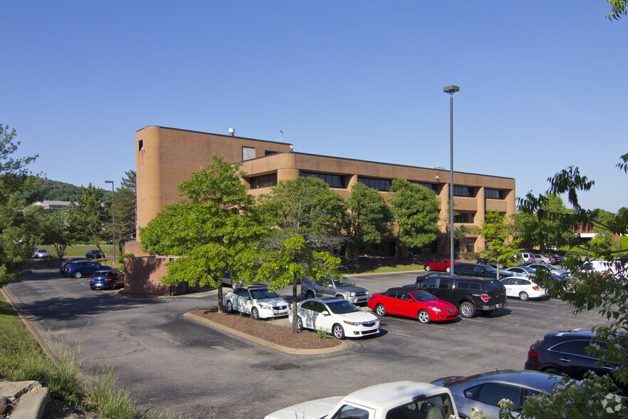More Photos Of 5111 Maryland Way, Brentwood Medical For Lease