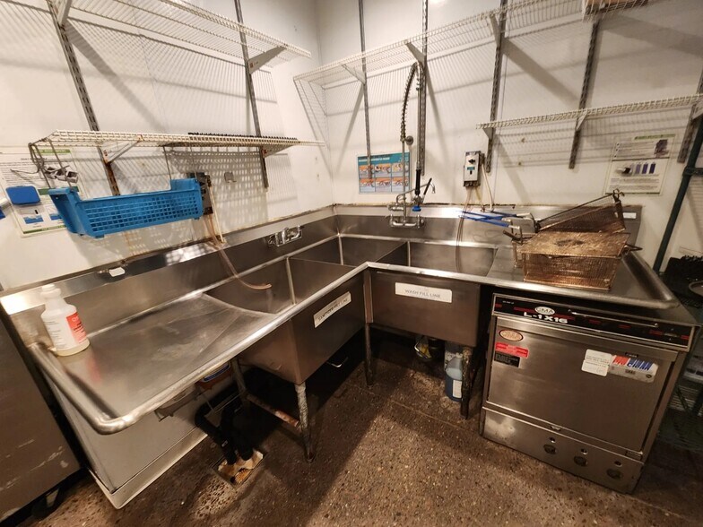 More Photos Of 4971 N 7th Ave, Phoenix Restaurant For Sale