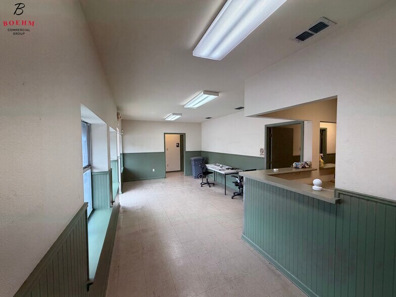 More Photos Of 1220 S Main St, Boerne Office For Lease