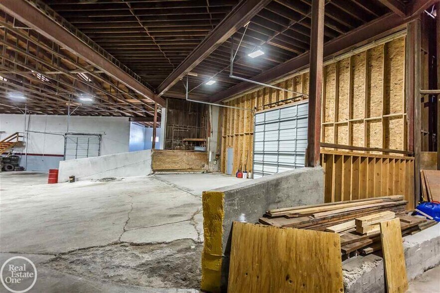 More Photos Of 3519 Military St, Port Huron Industrial For Sale