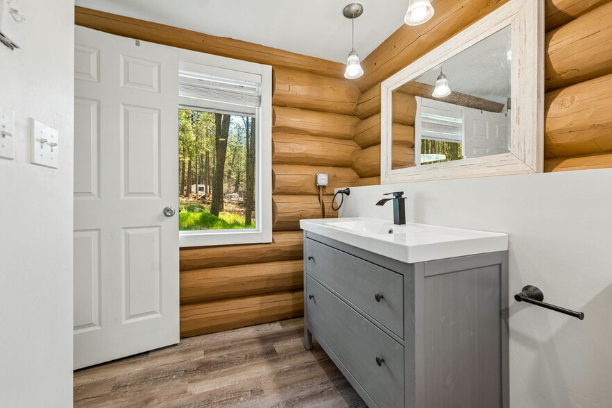 More Photos Of 7100 County Road 501, Bayfield Lodge Meeting Hall For Sale
