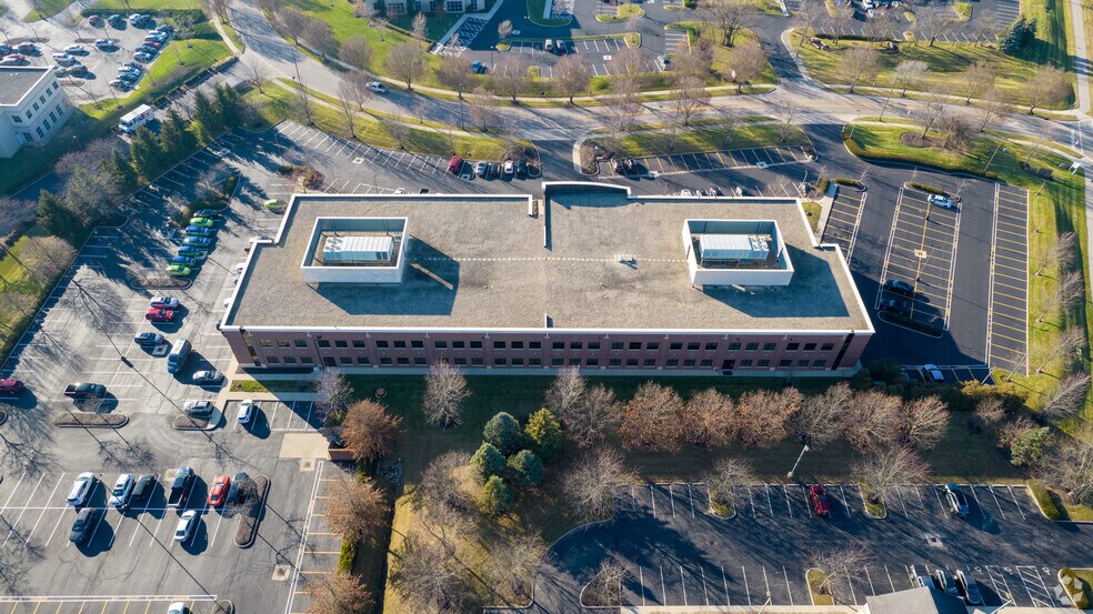 More Photos Of 5747 Perimeter Dr, Dublin Office For Lease