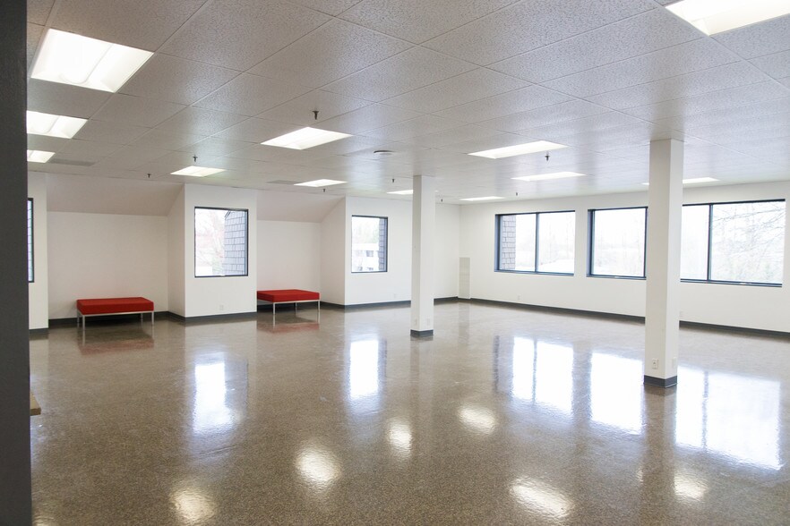 More Photos Of 6700-6800 NE 59th Pl, Portland Warehouse For Lease
