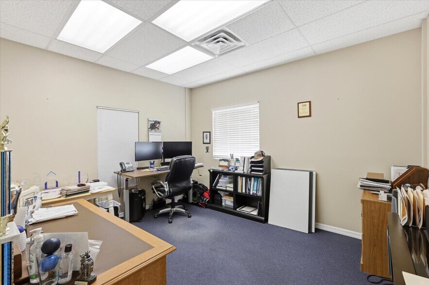 More Photos Of 1220 Biscayne Blvd, Deland Warehouse For Sale