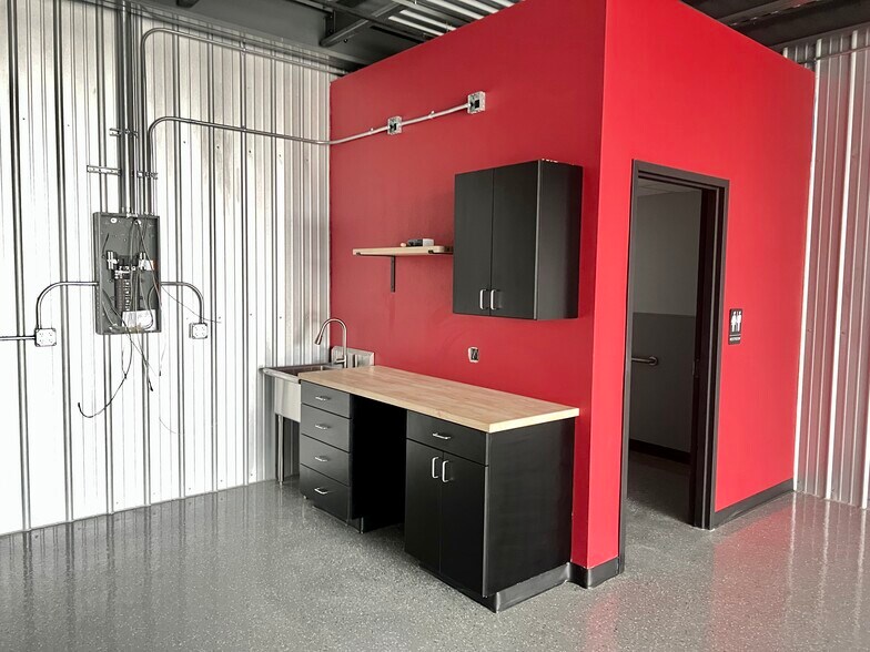 More Photos Of 2000 S 15th St, Laramie Industrial For Sale