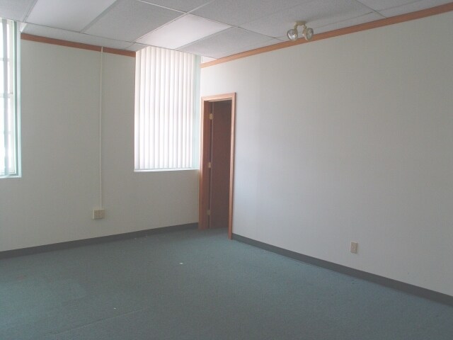 More Photos Of 392 Acushnet Ave, New Bedford Office For Sale