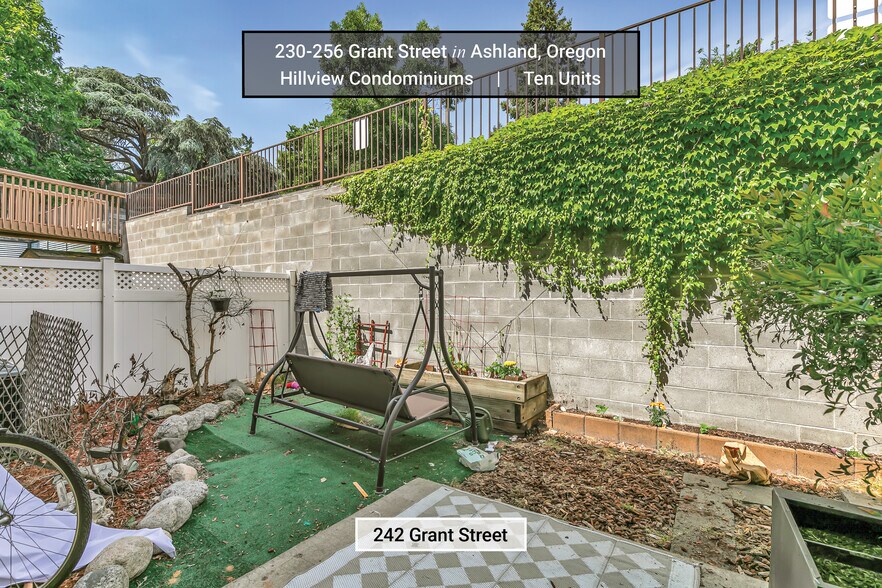 More Photos Of 230 Grant St, Ashland Multifamily For Sale
