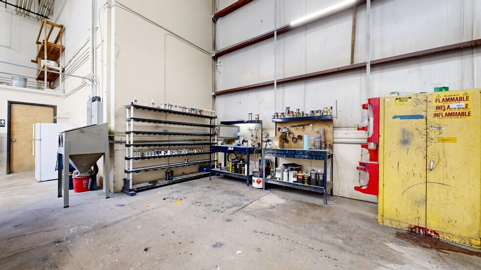 More Photos Of 8017 S 1st St, Wellington Warehouse For Sale