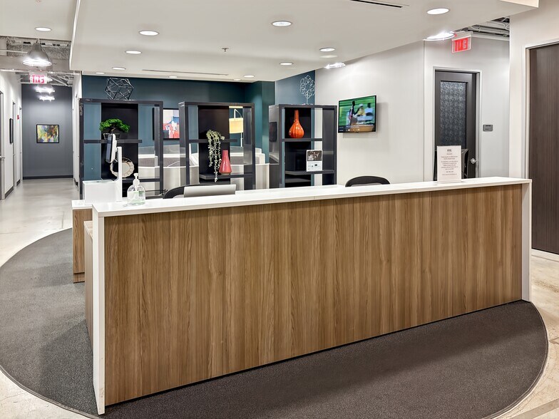 More Photos Of 1801-1837 NE 123rd St, North Miami Coworking Space