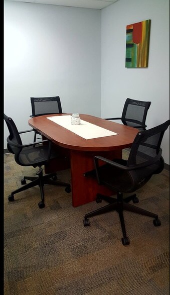 More Photos Of 2313 W Violet, Tampa Medical For Lease