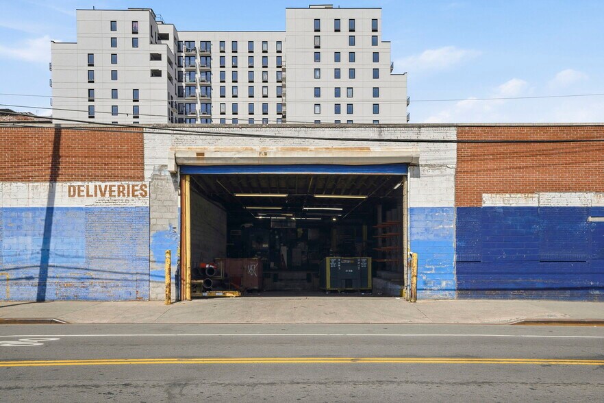 More Photos Of 413 Liberty Ave, Brooklyn Warehouse For Sale