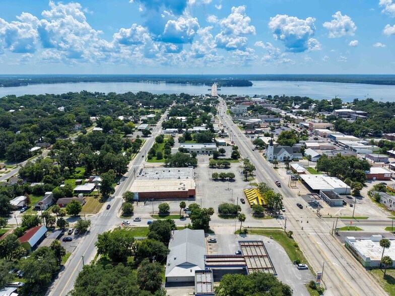 More Photos Of 820 Reid St, Palatka Unknown For Lease