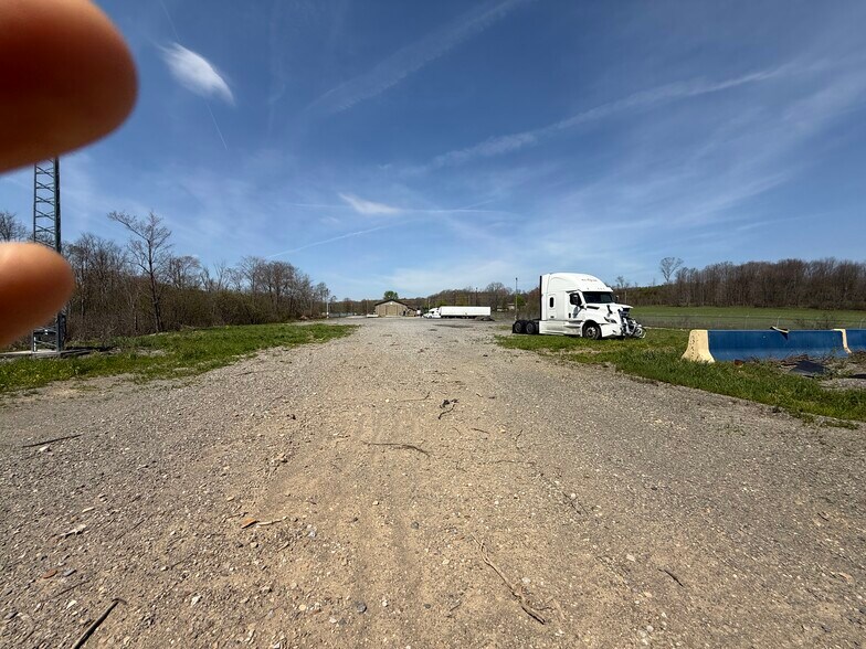 More Photos Of 4881 Pittsburgh Rd, Harrisville Light Distribution For Sale