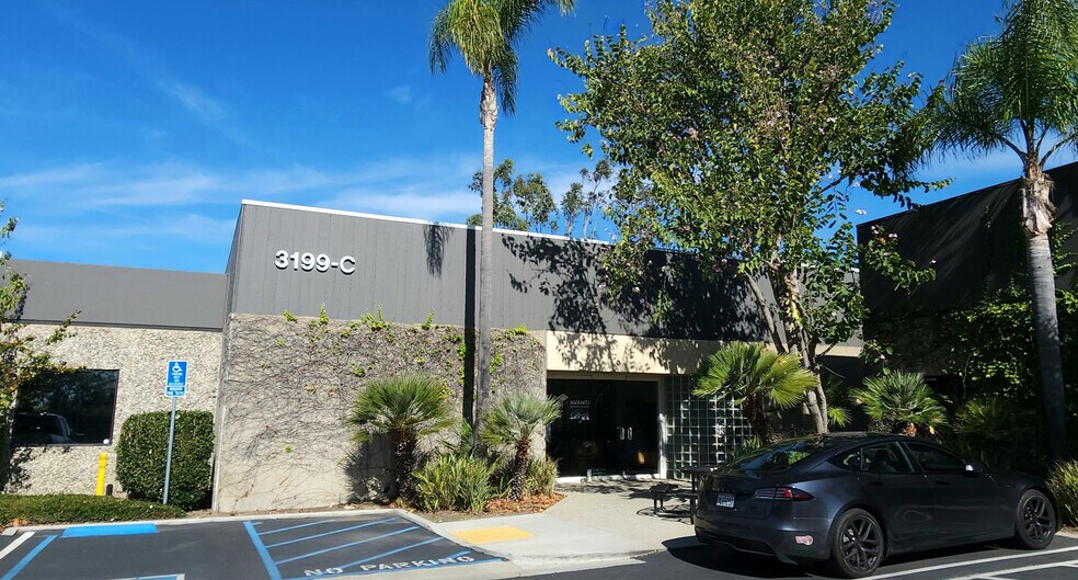 Primary Photo Of 3199 Airport Loop Dr, Costa Mesa Office For Sale
