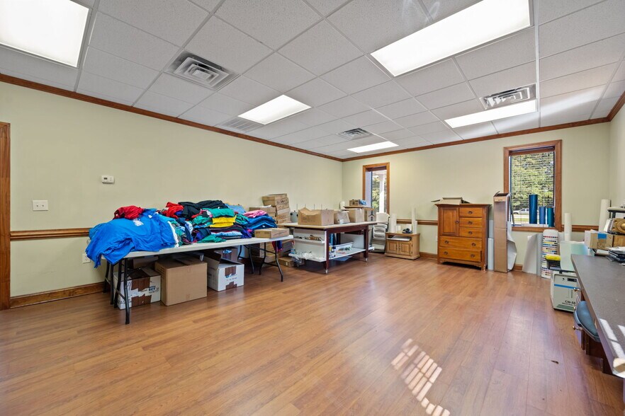 More Photos Of 441 Kinston Hwy, Richlands Office For Sale
