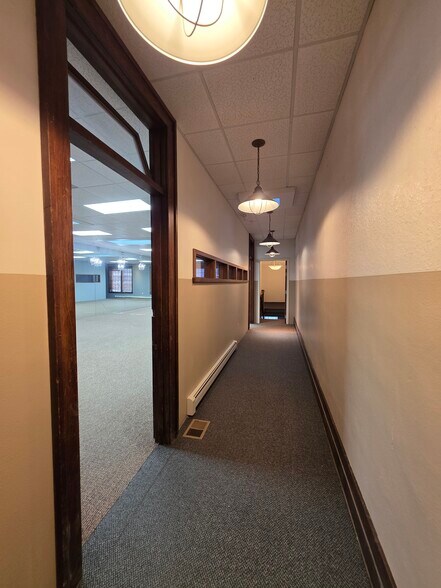 More Photos Of 205 Main St S, Minot Storefront Retail Office For Lease