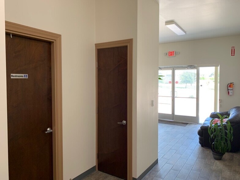 More Photos Of 176 Enterprise Pkwy, Boerne Unknown For Lease