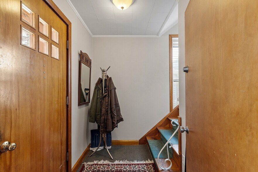 More Photos Of 58 Oliver St, Fitchburg Office Residential For Sale