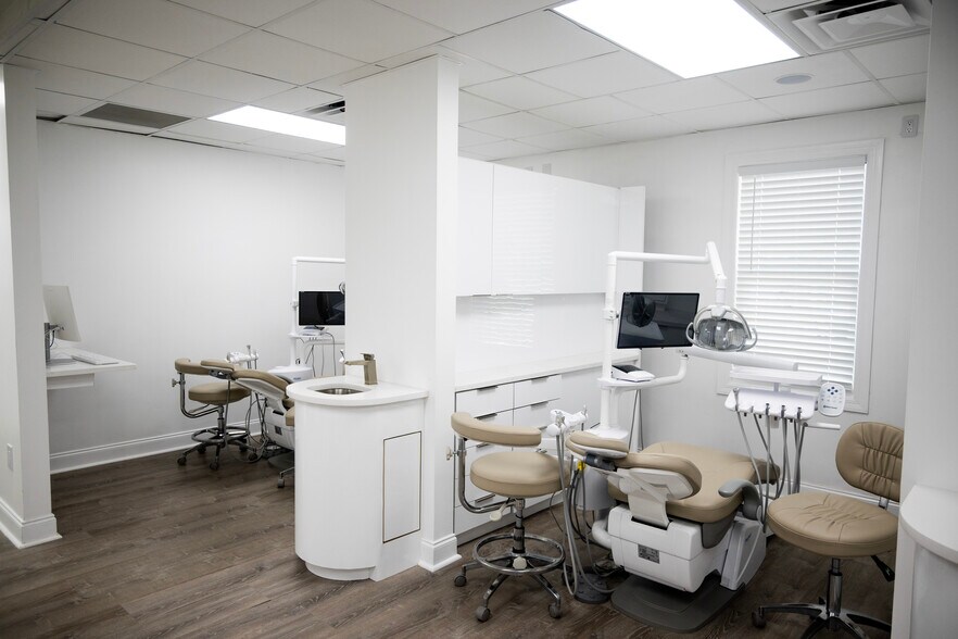 More Photos Of 5200 N Armenia Ave, Tampa Medical For Sale