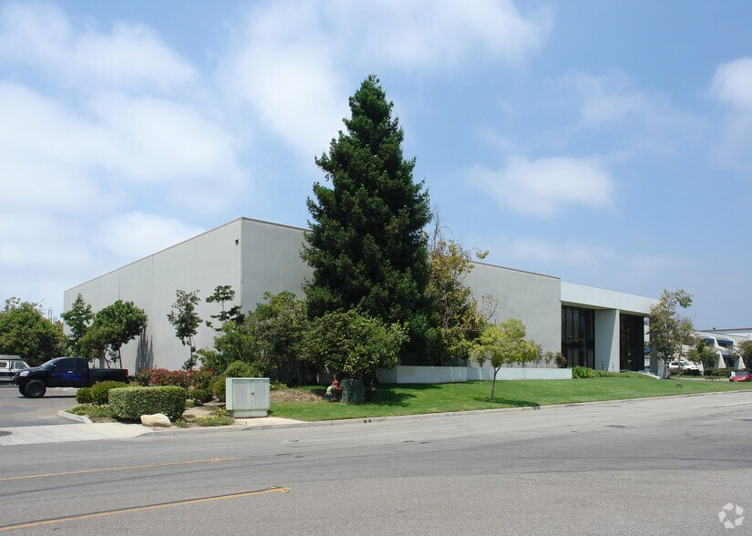 More Photos Of 2935 Golf Course Dr, Ventura Manufacturing For Sale