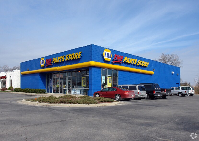 More Photos Of 5240 Heatherdowns Blvd, Toledo Freestanding For Sale