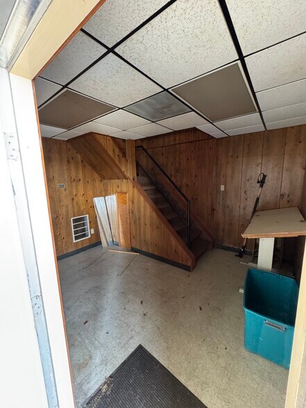 More Photos Of 2038 Saratoga Blvd, Corpus Christi Warehouse For Lease