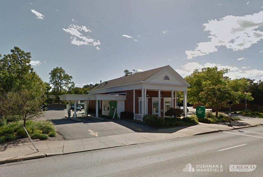 Primary Photo Of 22591 Lorain Rd, Fairview Park Bank For Lease