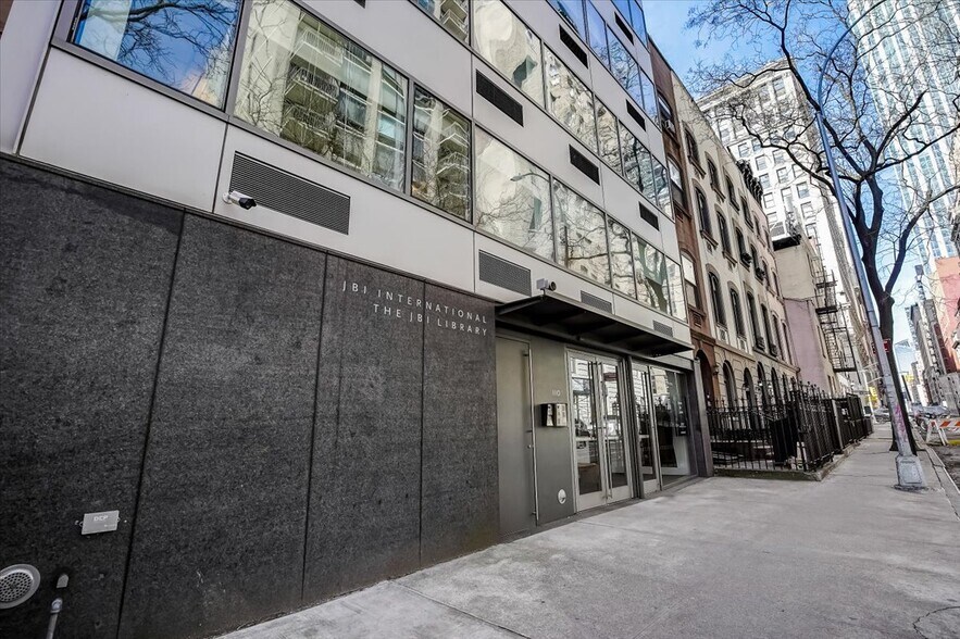 More Photos Of 110 E 30th St, New York Office For Lease