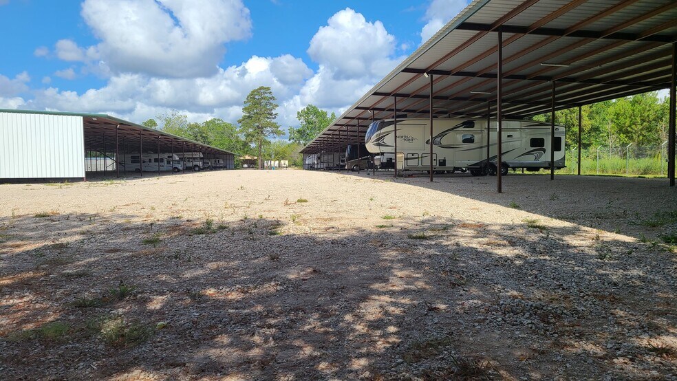 More Photos Of 26410 Hufsmith Conroe Rd, Magnolia Self Storage For Sale