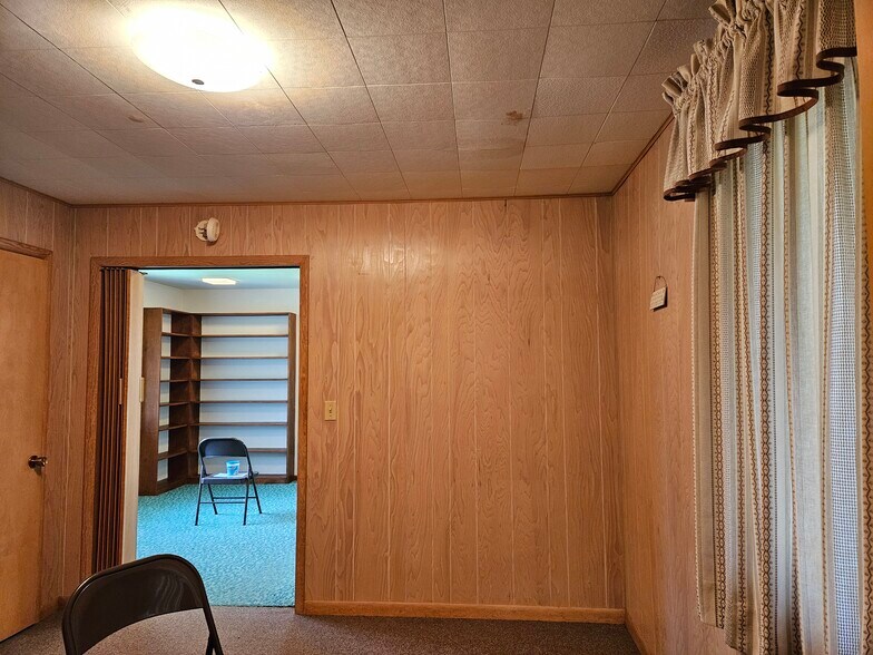 More Photos Of 5000 Fergus Rd, Saint Charles Religious Facility For Sale