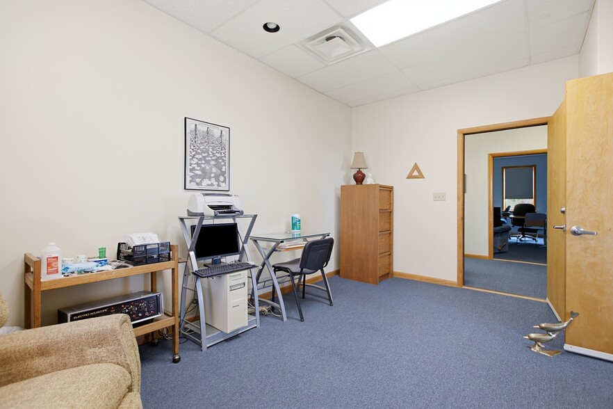 More Photos Of 3519 Bigelow Blvd, Pittsburgh Office For Sale