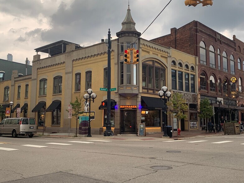 More Photos Of 201-203 E Washington St, Ann Arbor Storefront For Lease