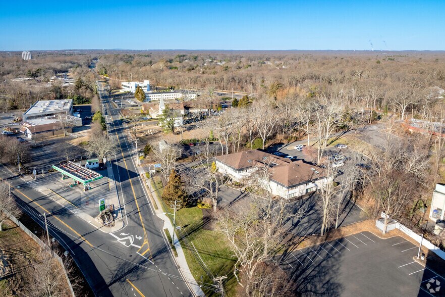 More Photos Of 525 Townline Rd, Hauppauge Medical For Lease