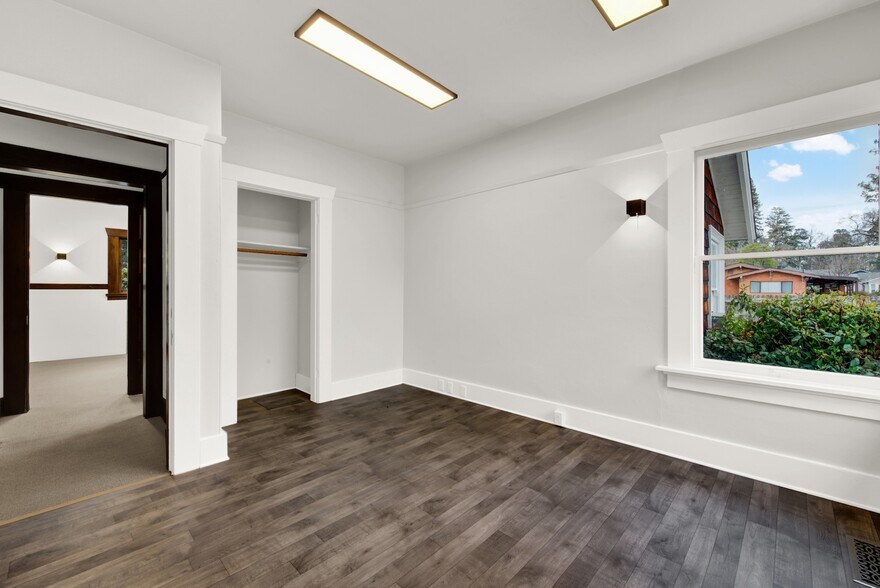 More Photos Of 1763 2nd St, Napa Office Residential For Sale
