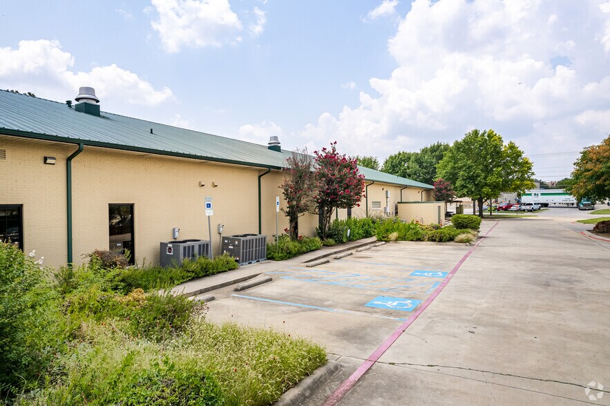 More Photos Of 1300 Teasley Ln, Denton Office For Sale