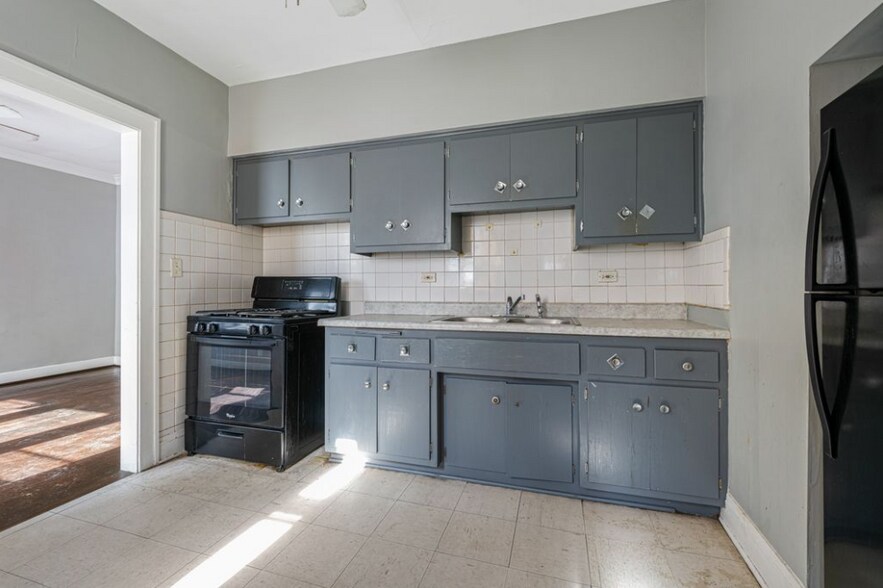 More Photos Of 12003-12005 S Stewart Ave, Chicago Apartments For Sale