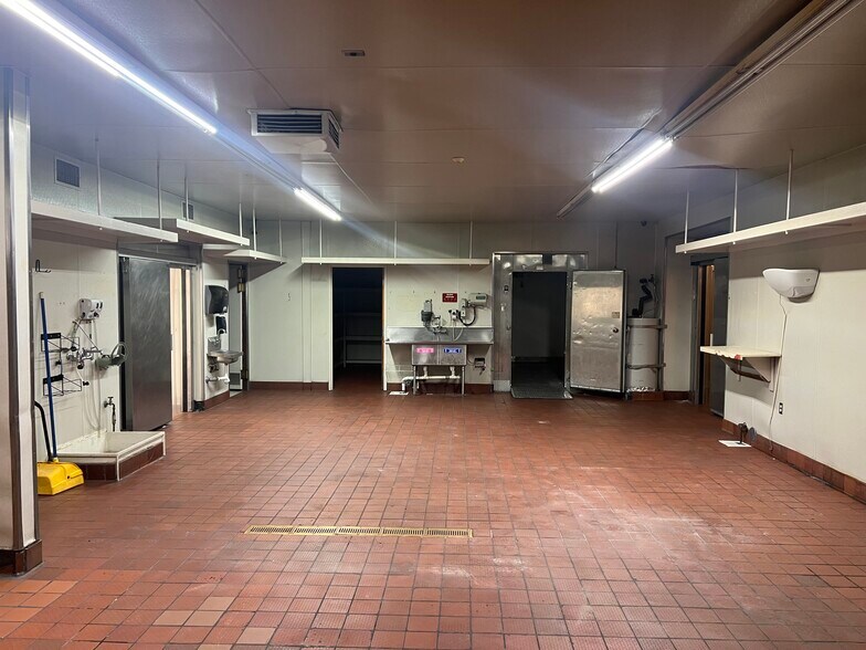 More Photos Of 4625 Ming Ave, Bakersfield Restaurant For Lease