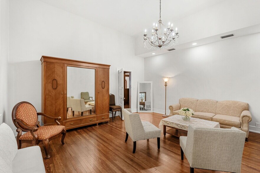 More Photos Of 1824 S Harbor City Blvd, Melbourne Religious Facility For Sale